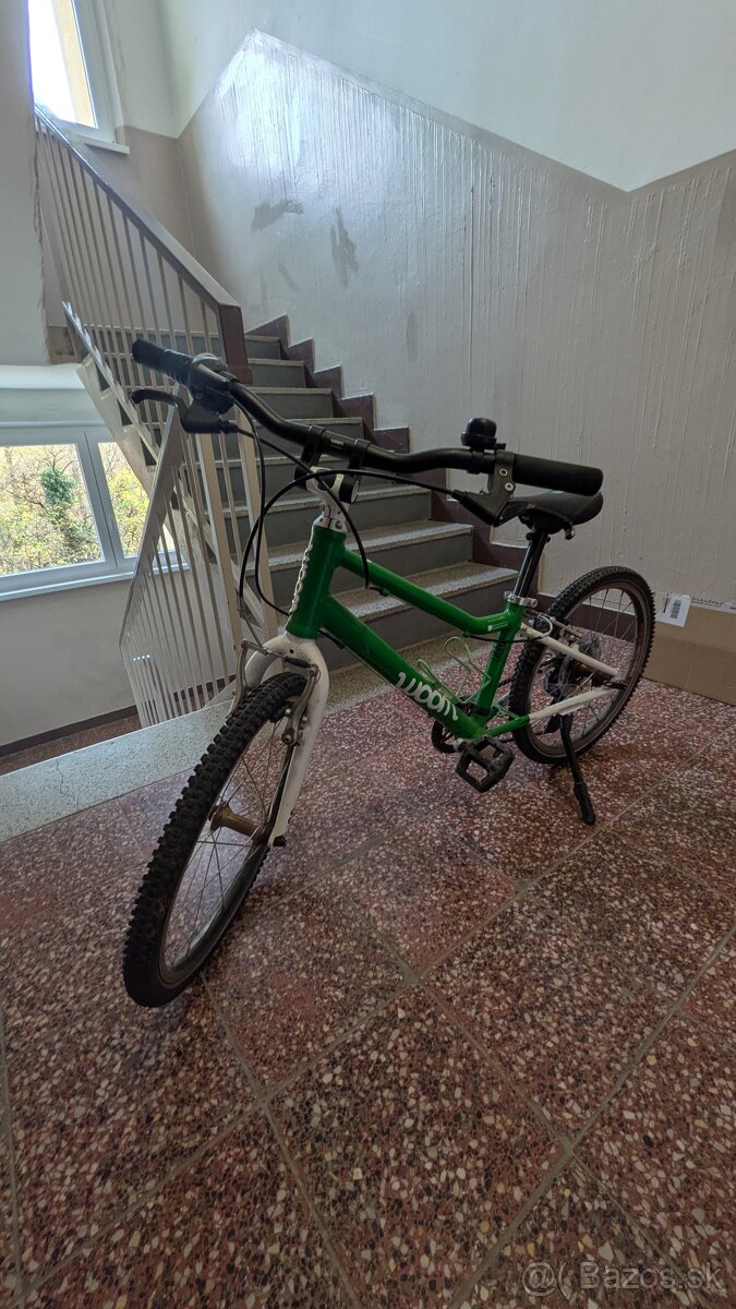 Woom 3 + stojan + držiak na fľašu