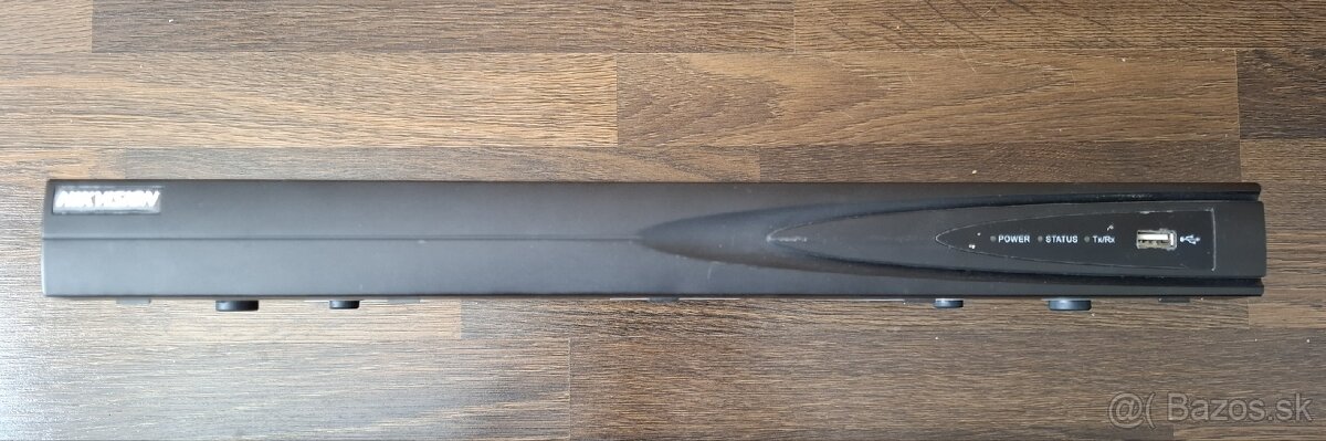 NVR Hikvision DS7608NI-SE/P/8