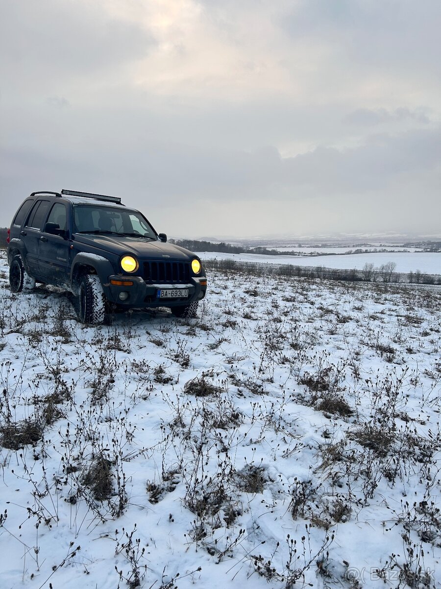 Jeep cherokee kj 2.8 CRD