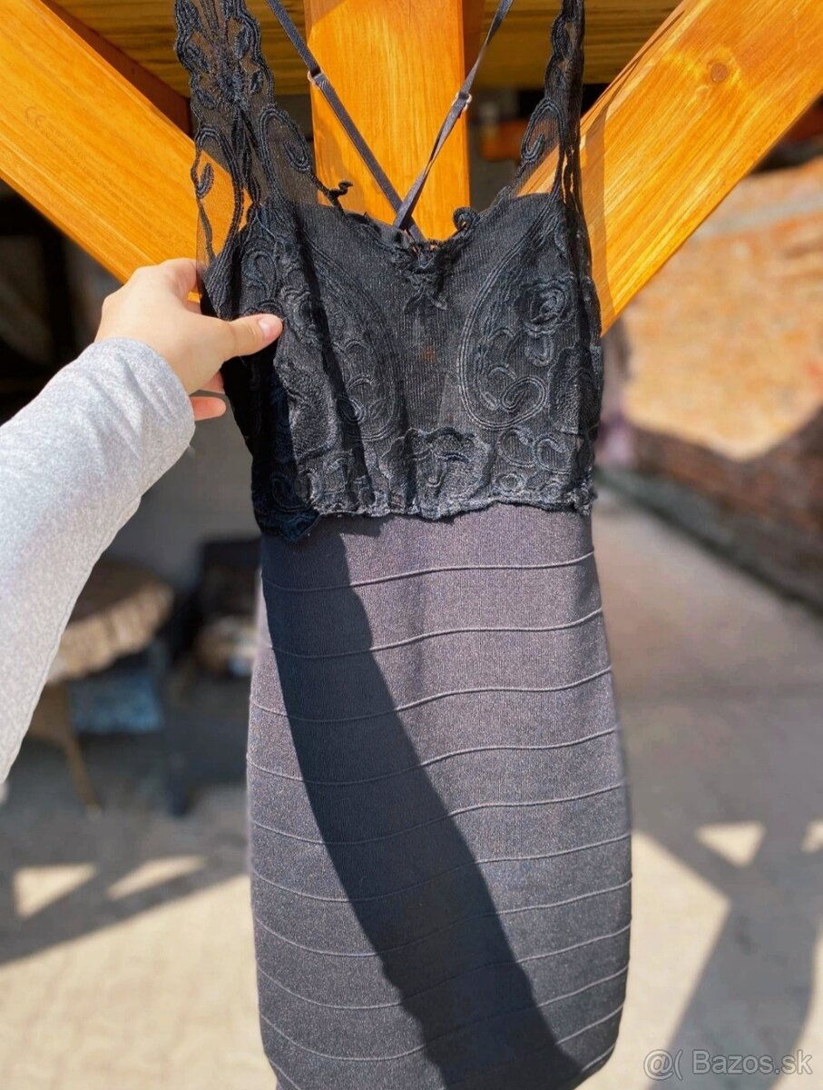 Elegantné čierne šaty s čipkou