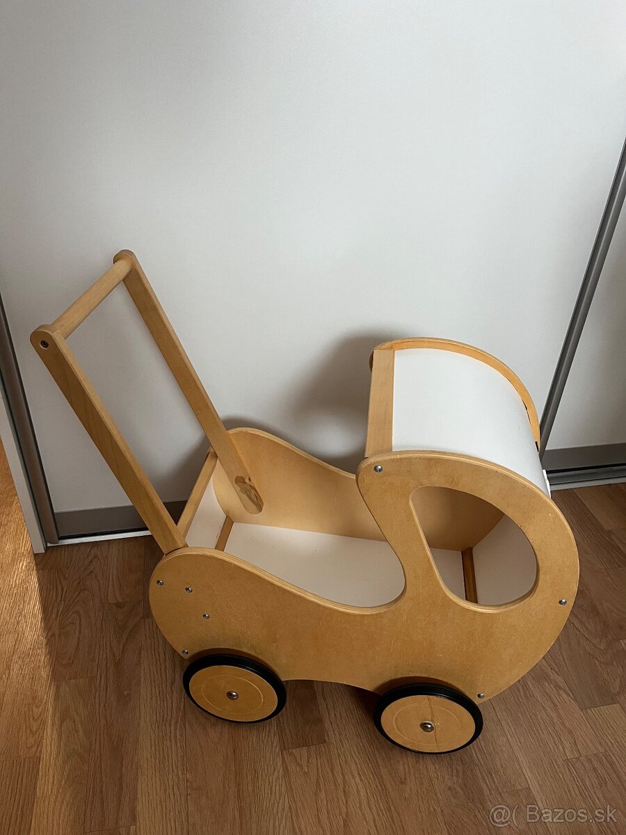 Dreveny kocik pre babiky