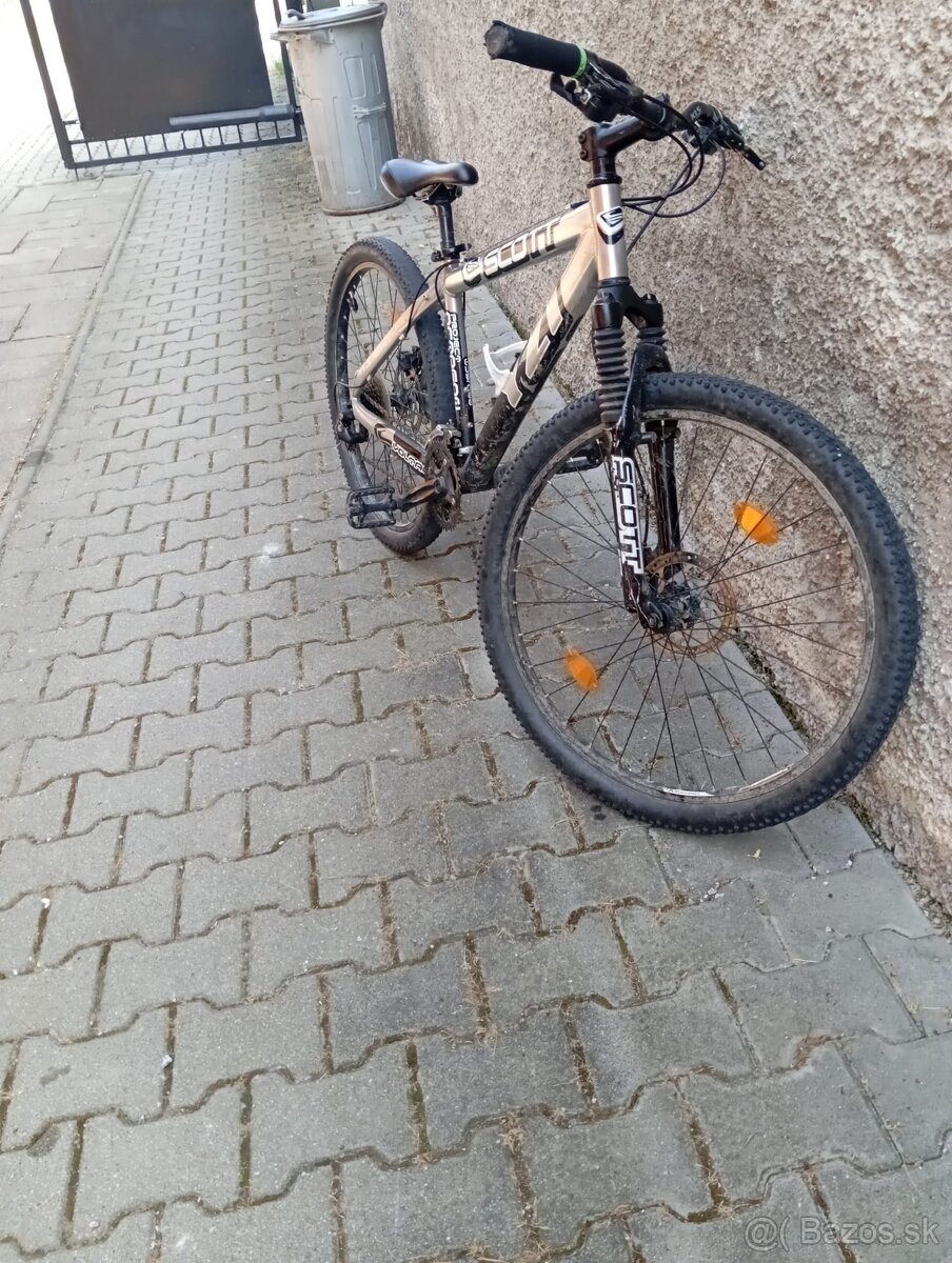 Bicykel scott