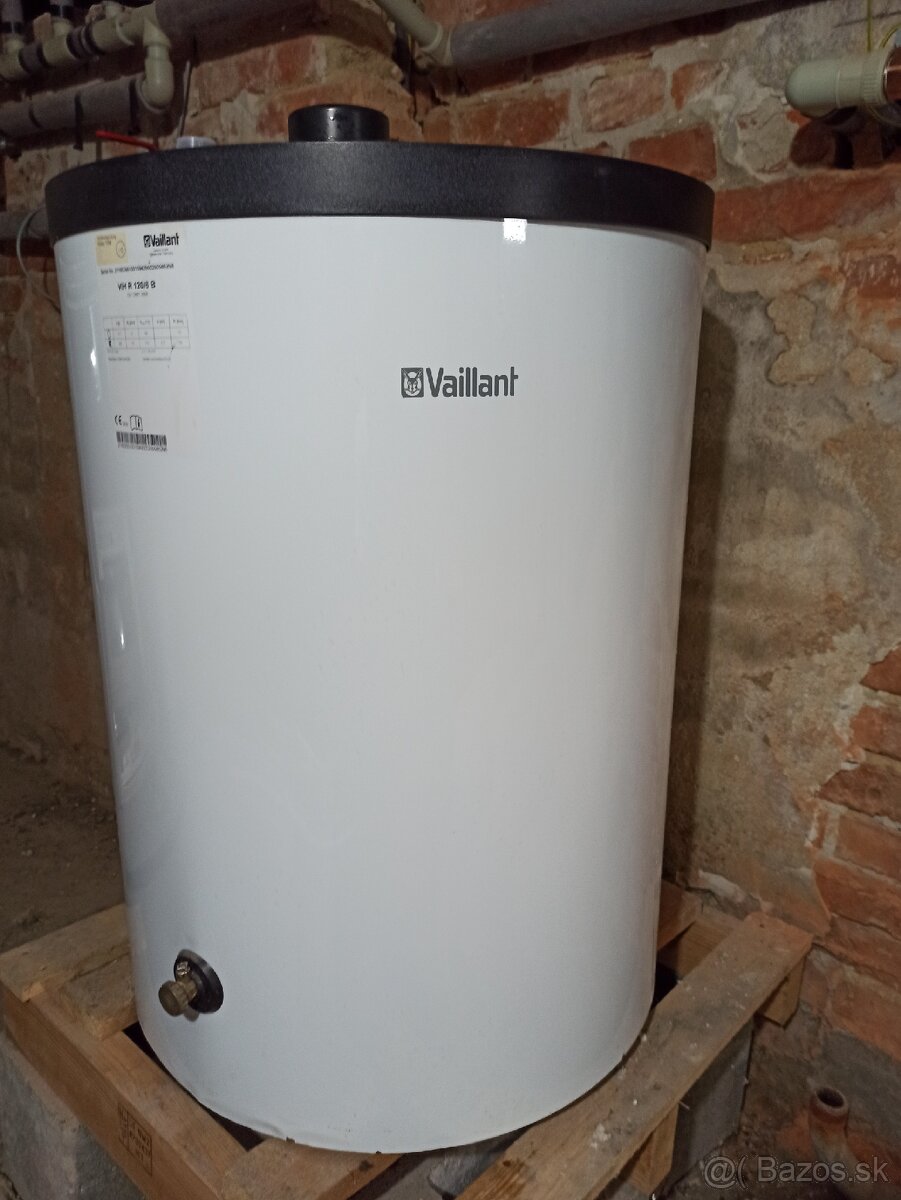Stojanový zásobník VIH R 120/6B VAILLANT