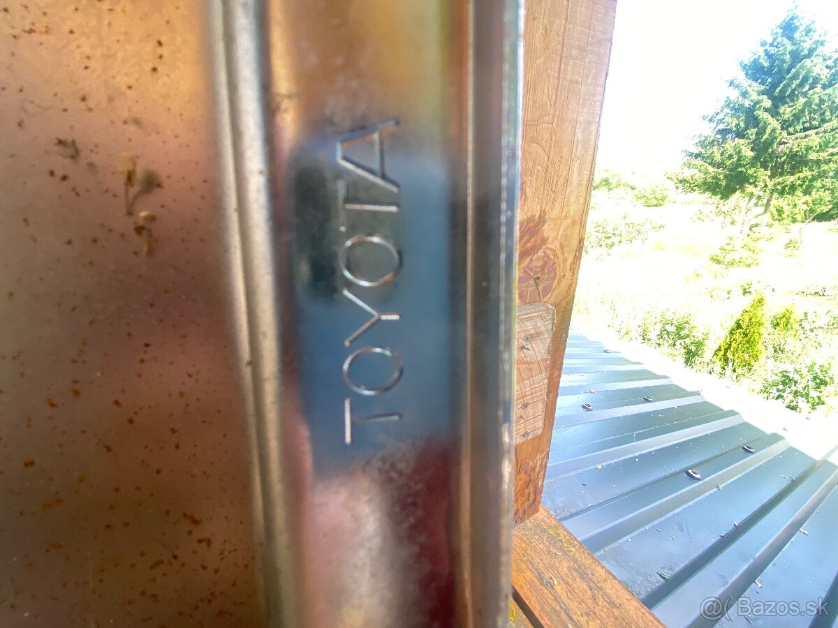 Nárazník na Toyota 4 Runner