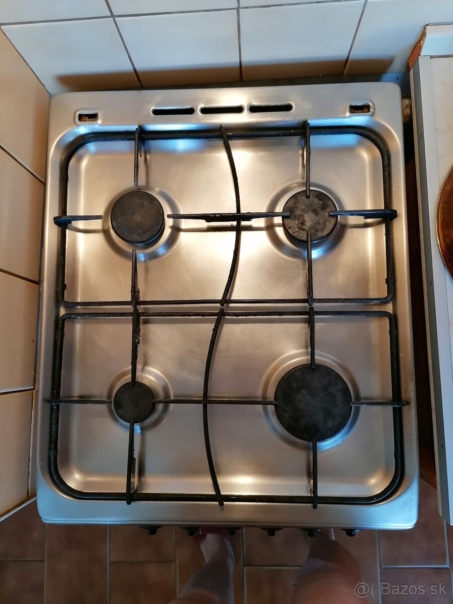 Šporak.