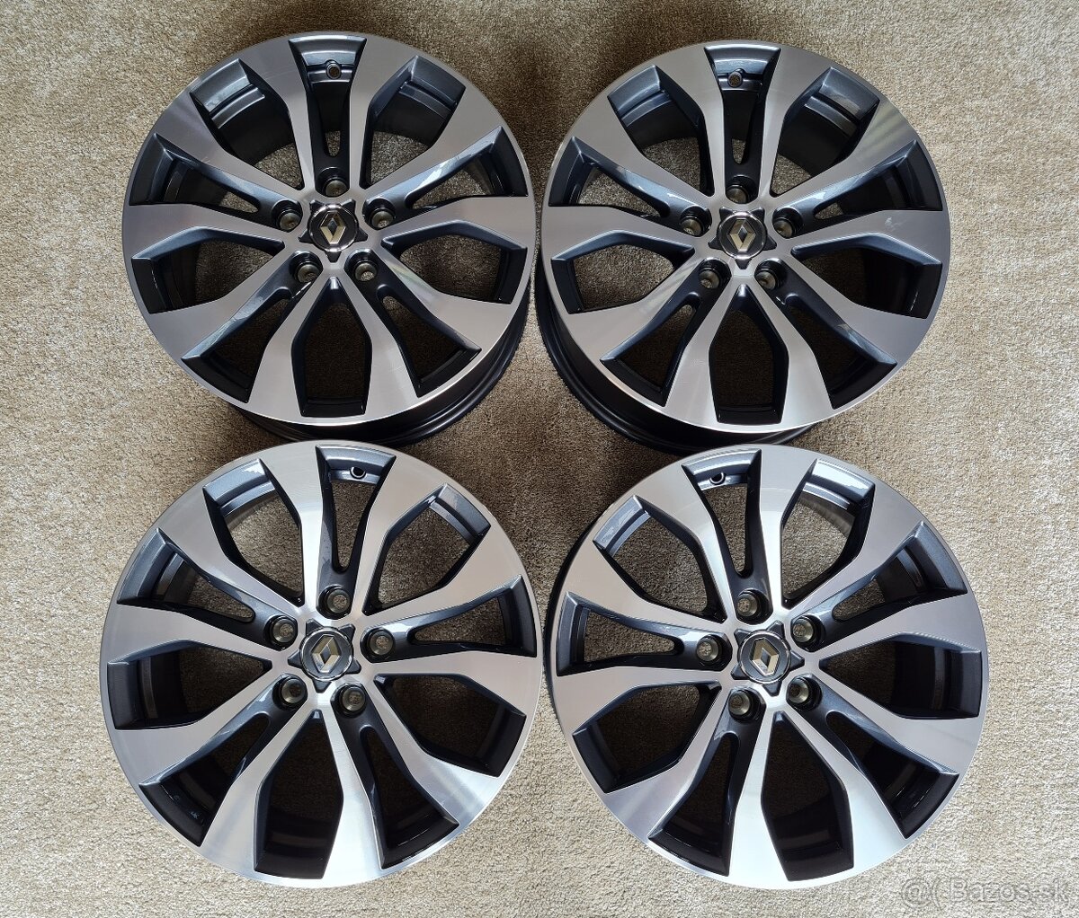 R17 5x114,3 original Renault Dacia Nissan Toyota Honda