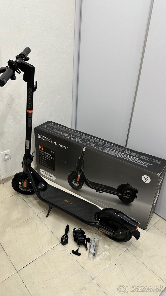 Elektrická kolobežka Ninebot F2