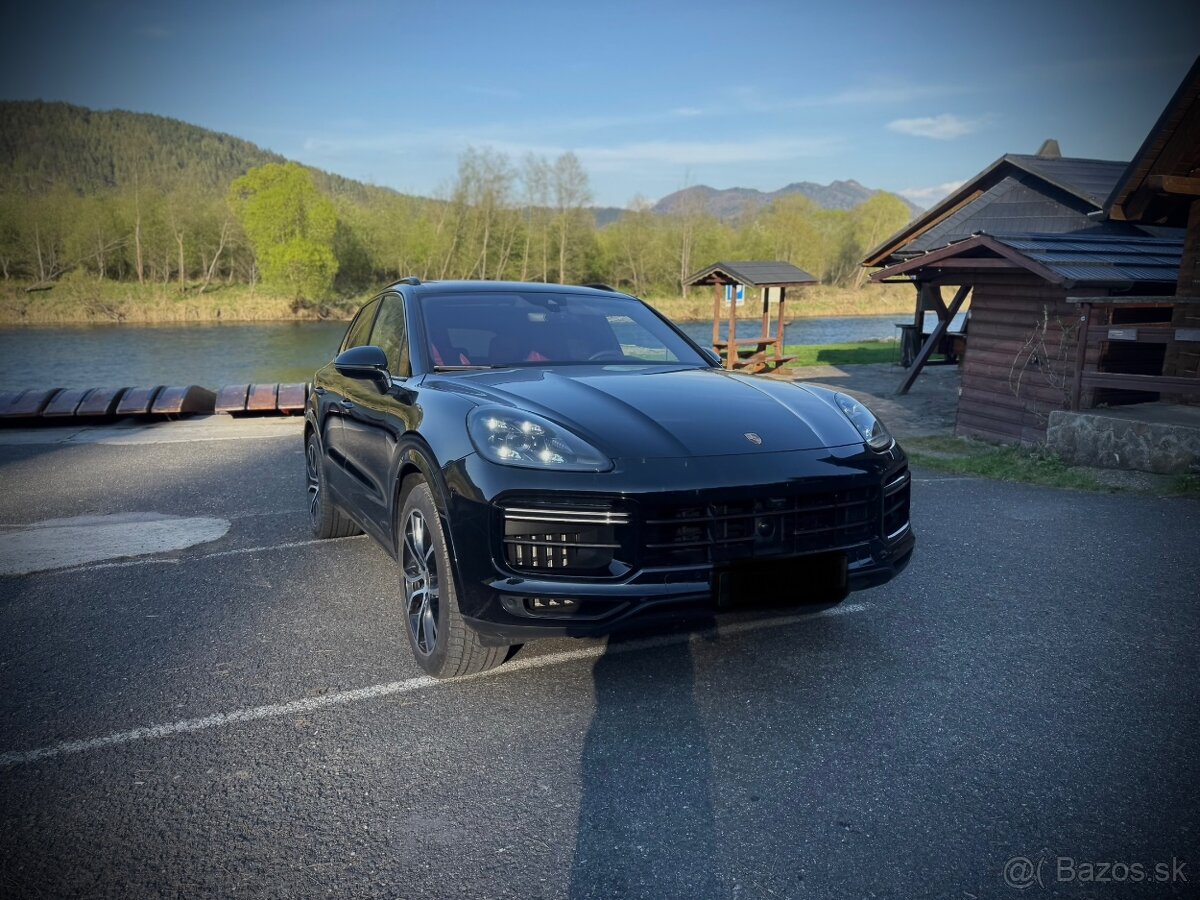 Porsche Cayenne turbo 4.0 v8 404kw