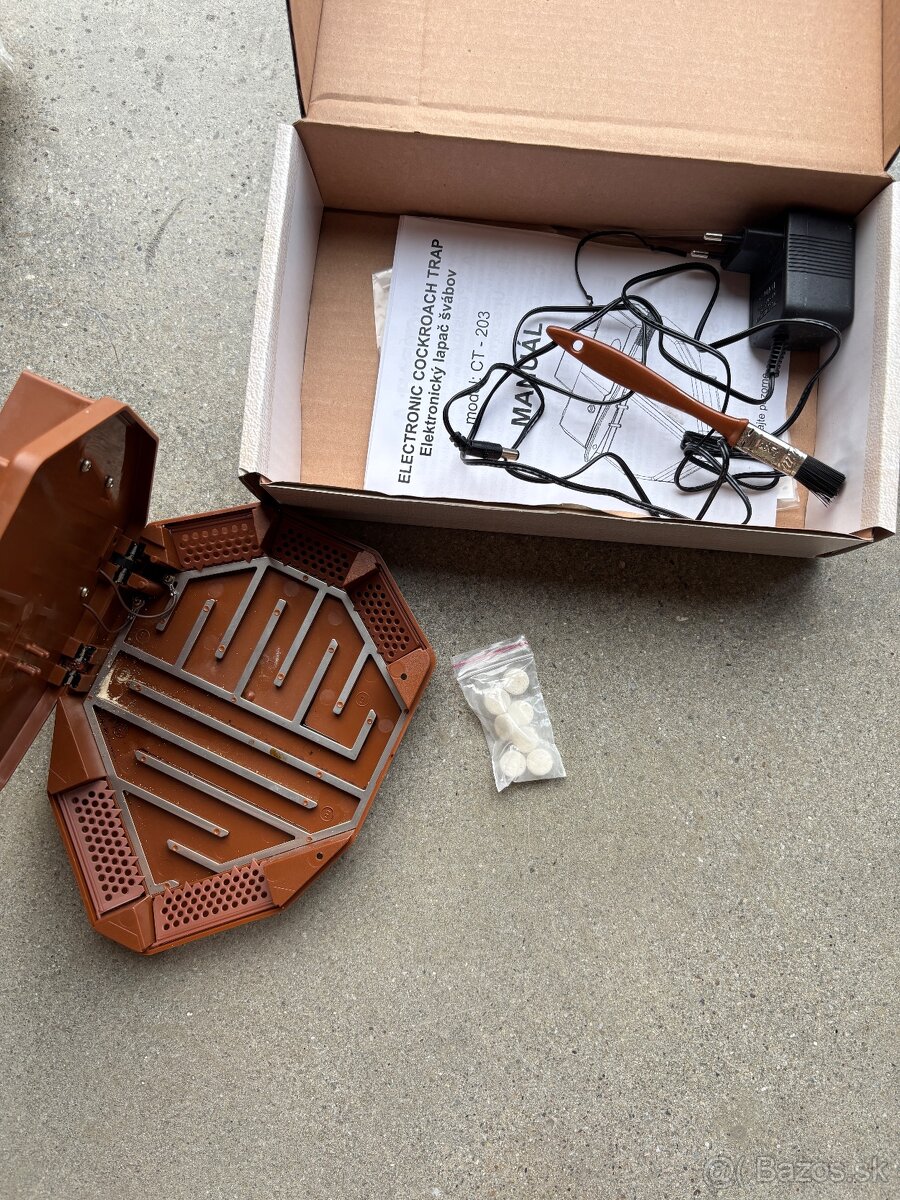 Elektronicky lapač švábov