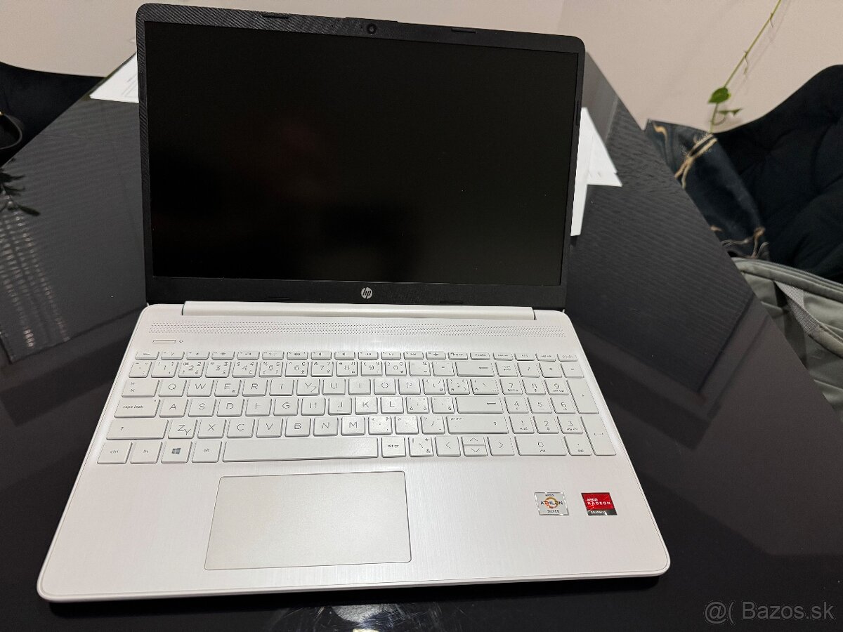 HP 15S-EQ1XXX – AMD Silver 3050U, 8GB RAM, 500GB SSD, Full H