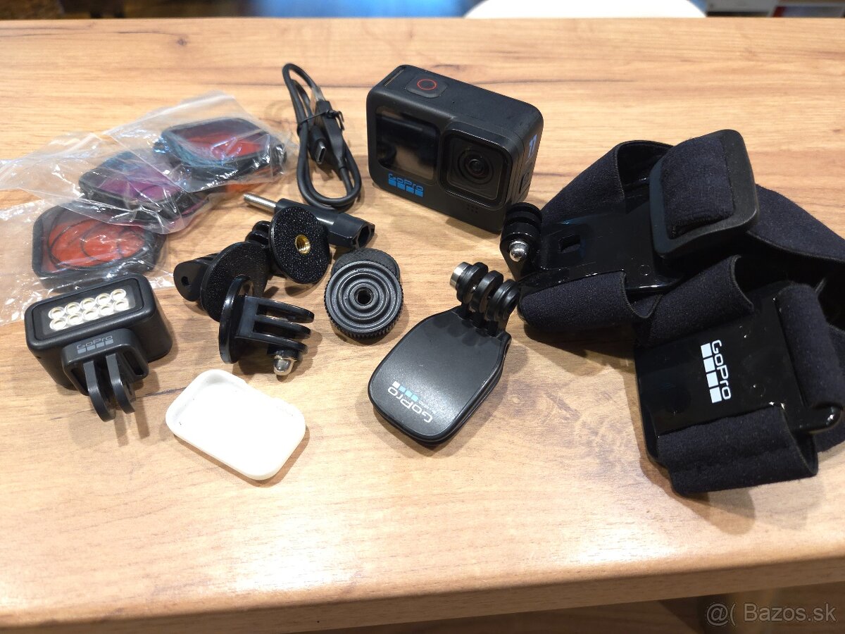 GoPro Hero 11 Black + GoPro Light Mod svetlo + prislušenstvo