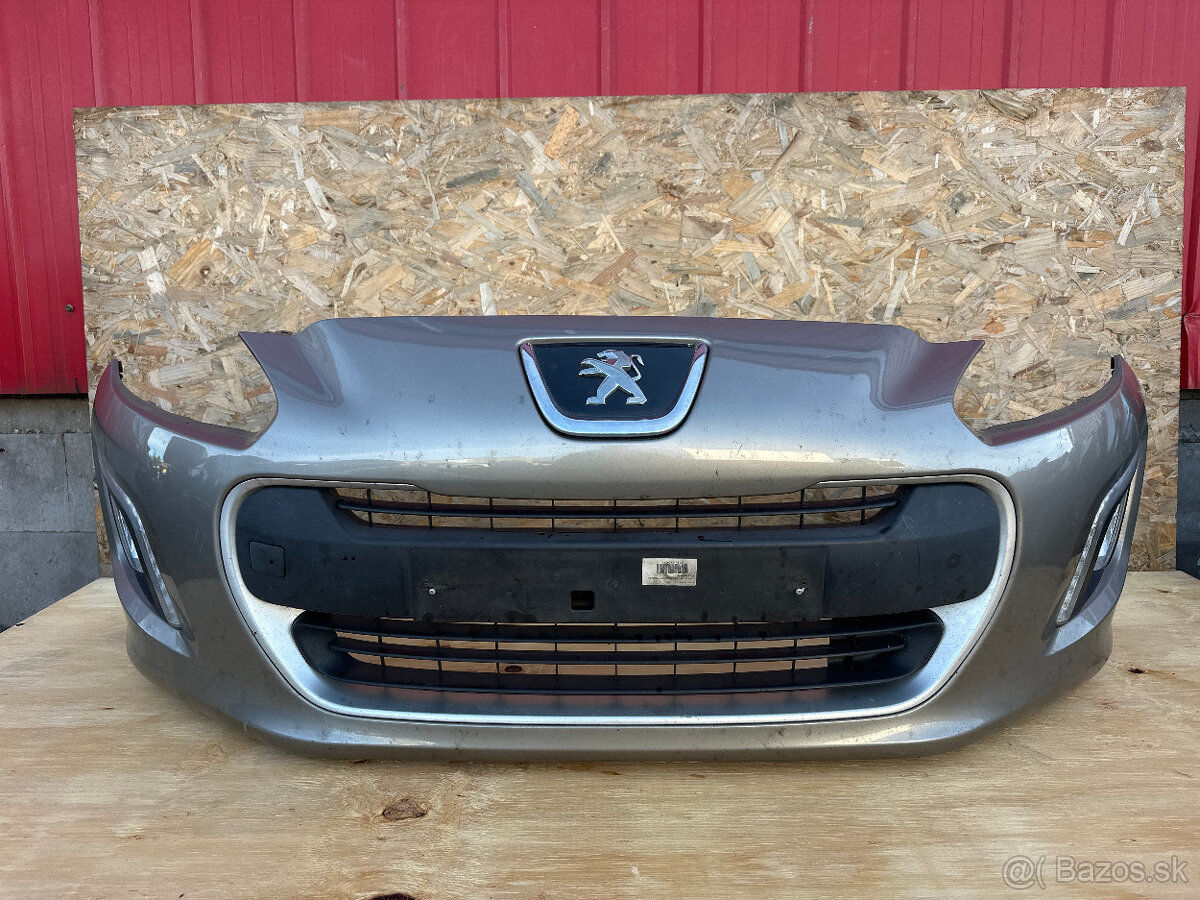 PŘEDNÍ NÁRAZNÍK PEUGEOT 308 T7 2011-2013 LIFT / T7MV-027344