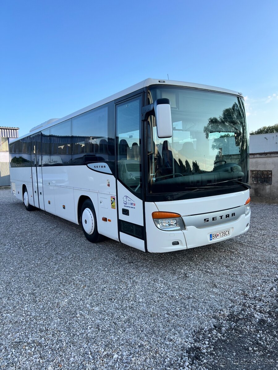 Setra S 415 H. €5 lift