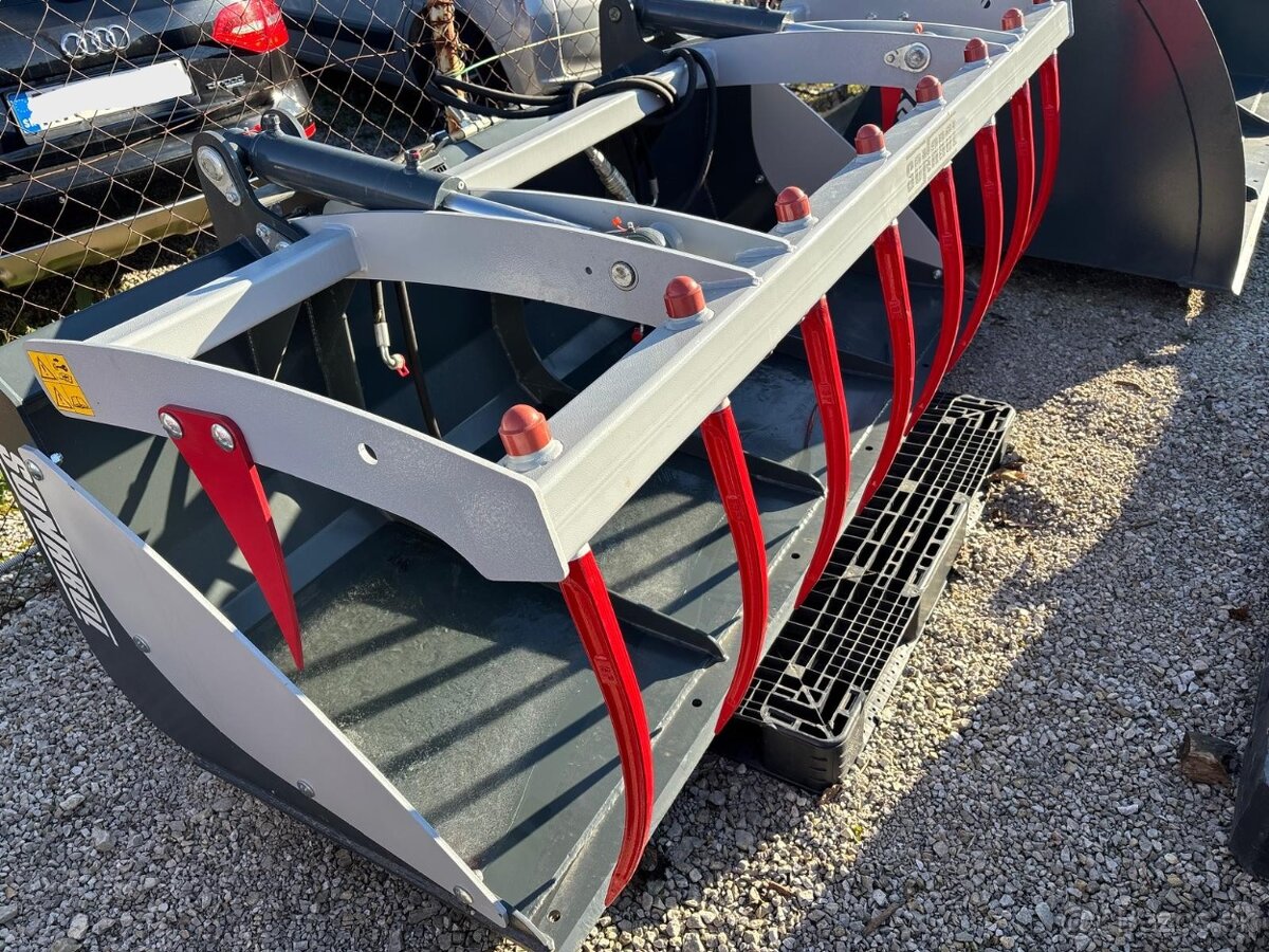 Lopata s pridržiavačom - robustná, nikdy nepoužitá