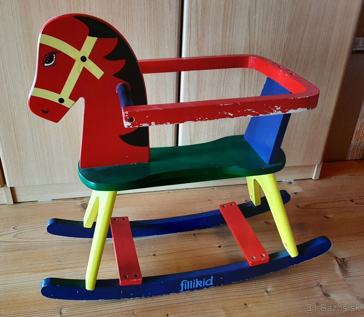 Detský hojdací drevený farebný koník Fillikid