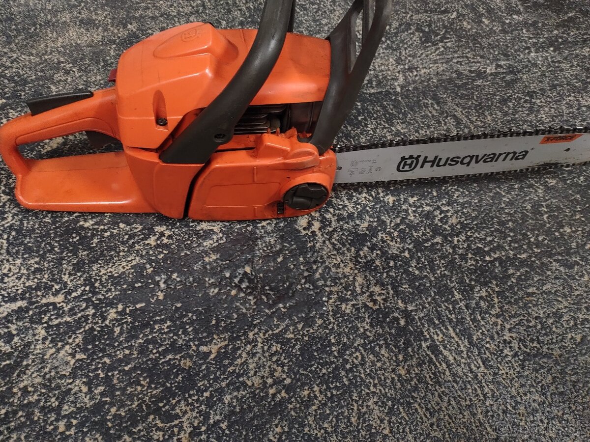 Predám motorovú pílu Husqvarna 236