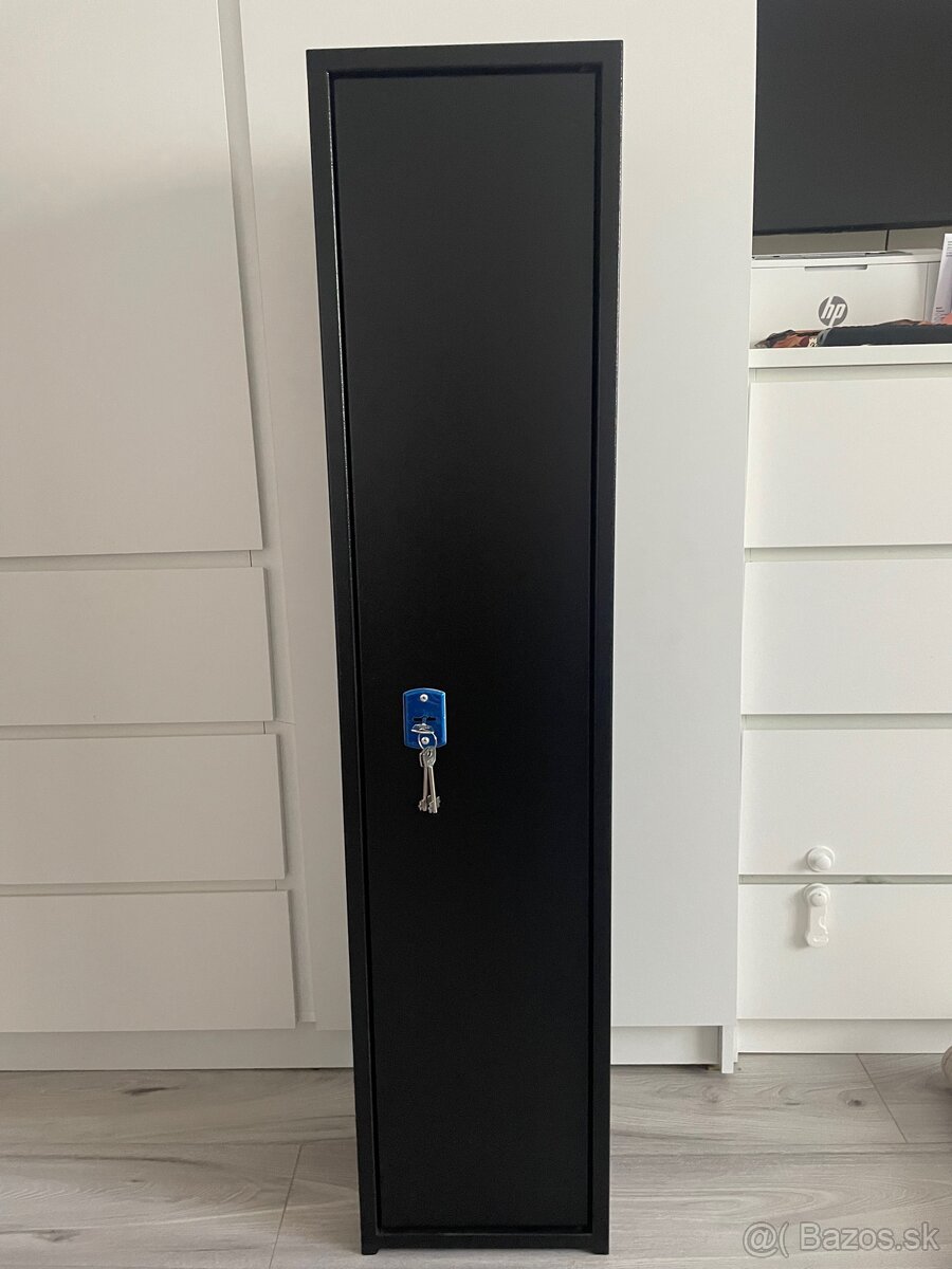 Trezor, skriňa na zbraňe