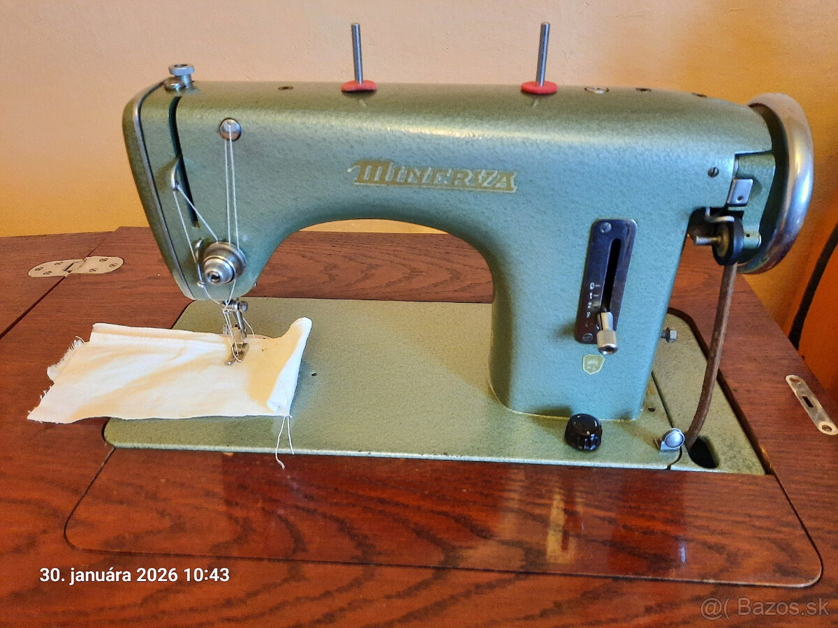 šijaci stroj MINERVA