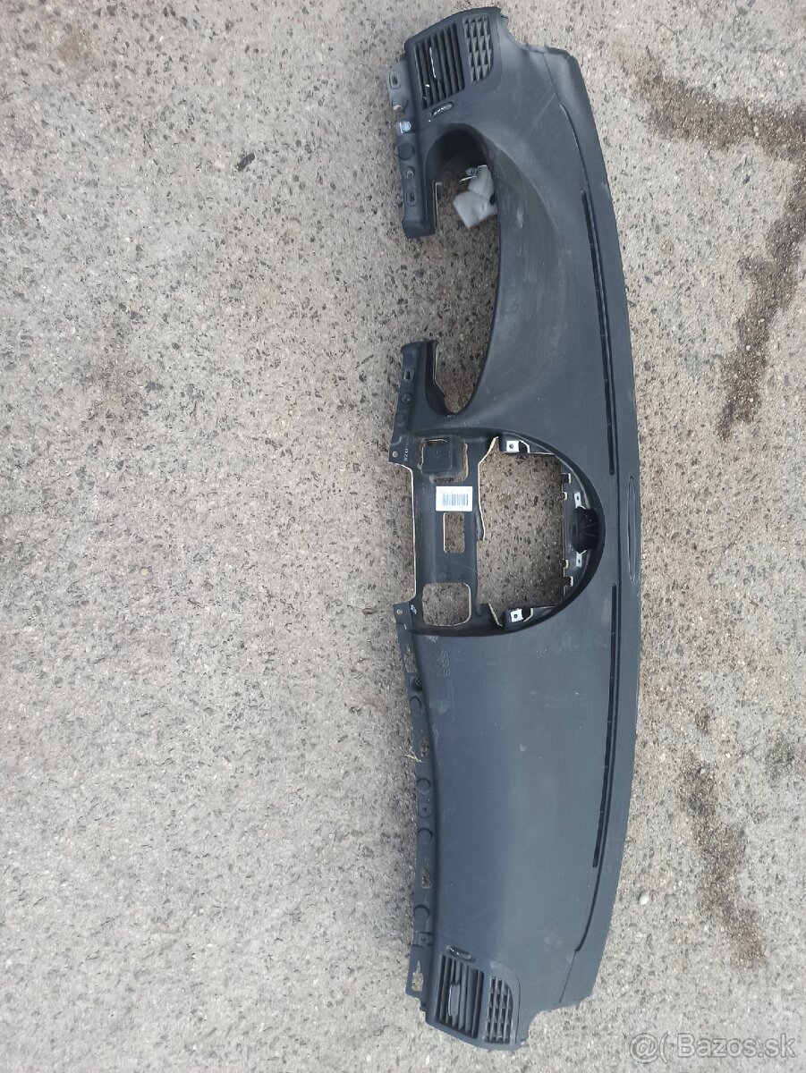 Palubovka Mercedes E w211