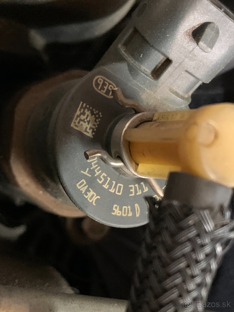 VSTREKOVACE BOSCH 044110311