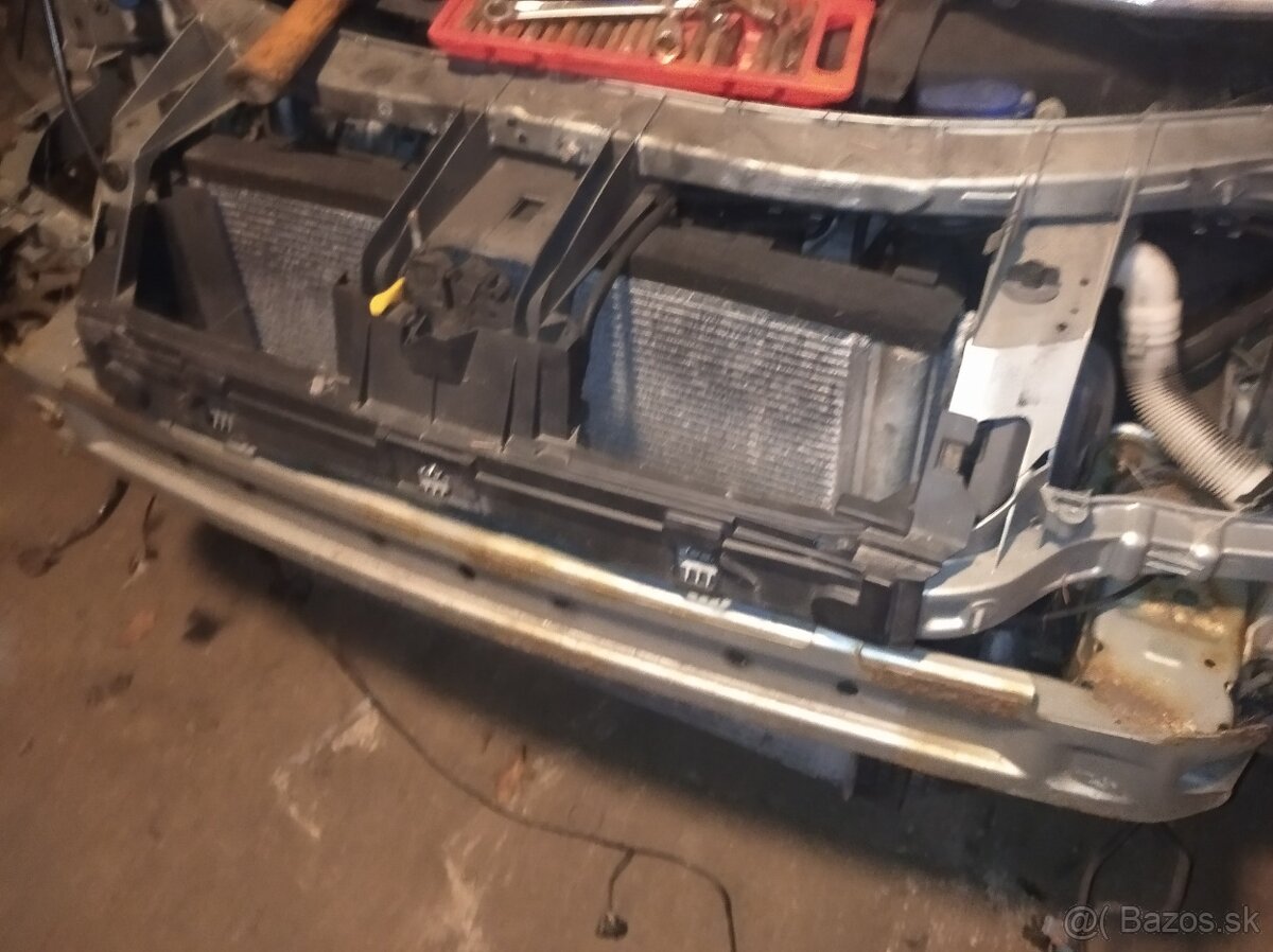 Chladičova stěna Galaxy 3 2.0tdci 103kw