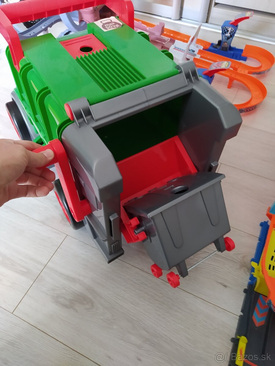Smetiarske auto