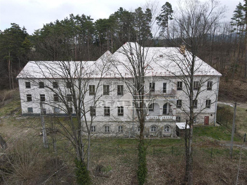 Znížená cena
Budova pre sociálne zariadenie