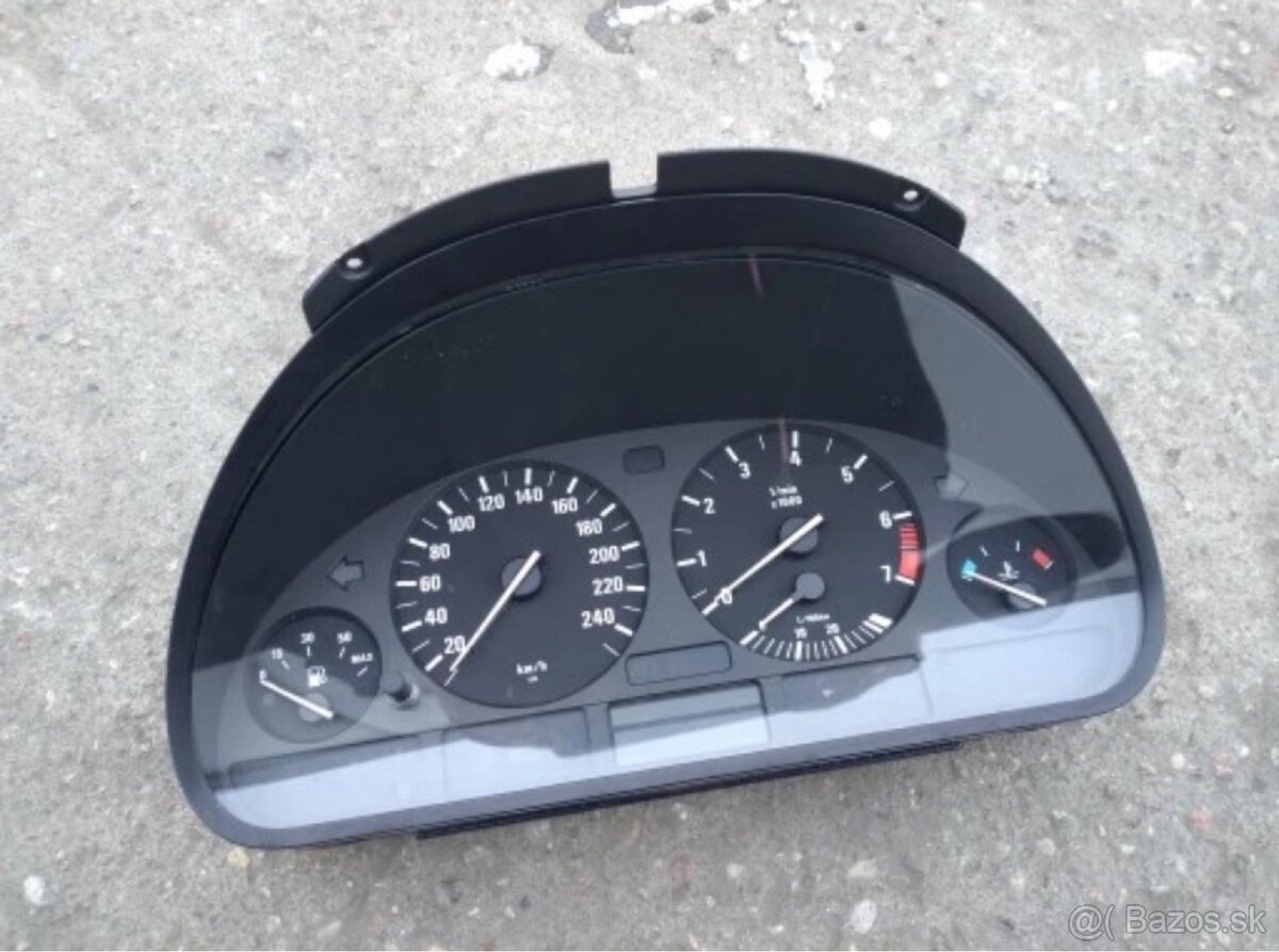 Predam budíky na bmw e39 2,5d