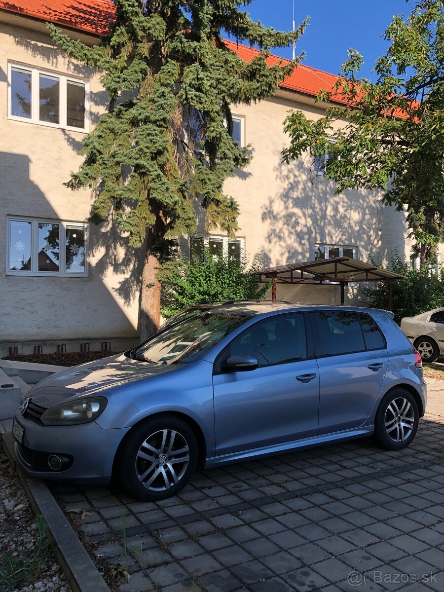 Volkswagen Golf 1.6 (2011)