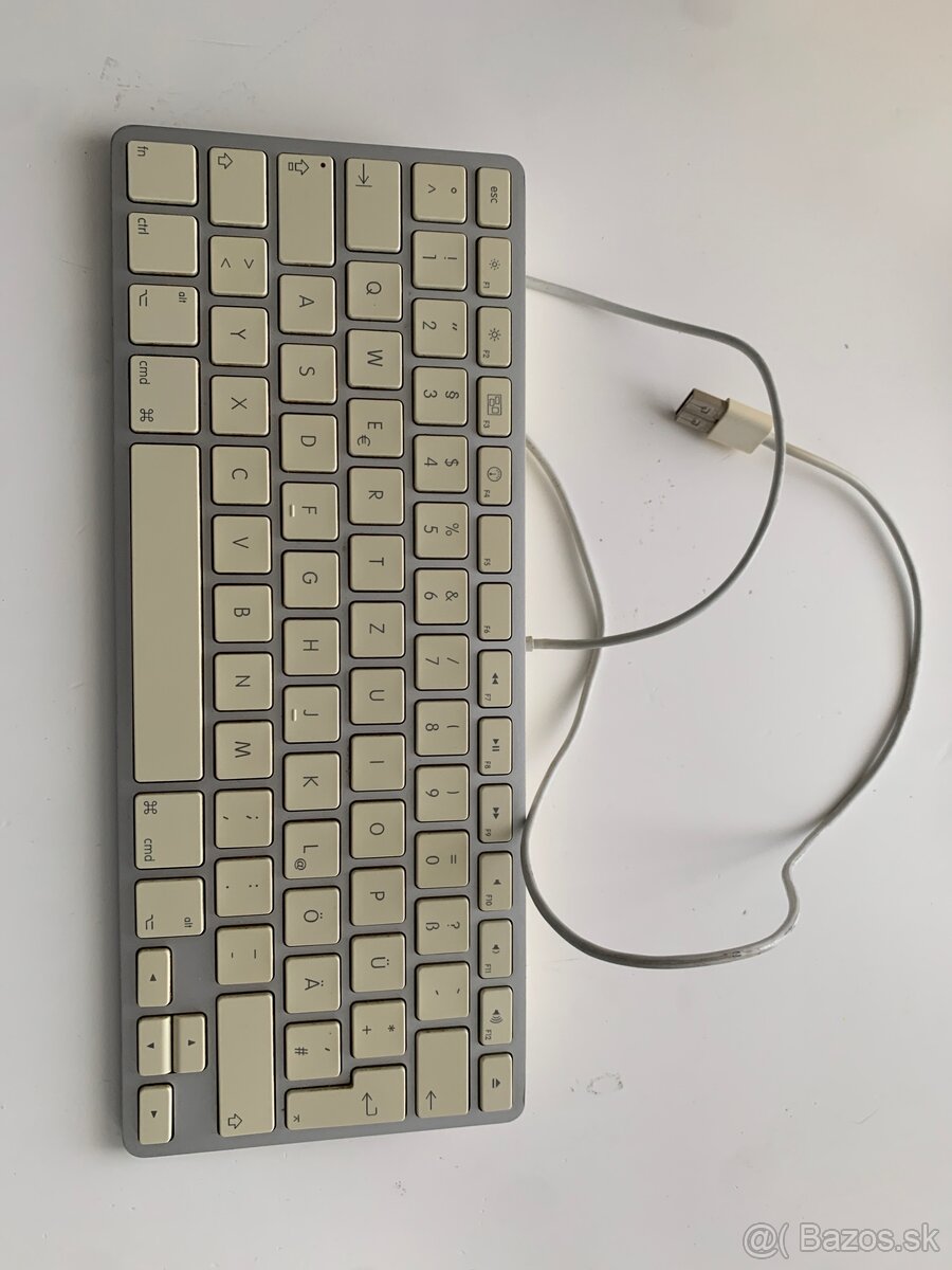 Predám Apple USB klávesnicu (model A1242)