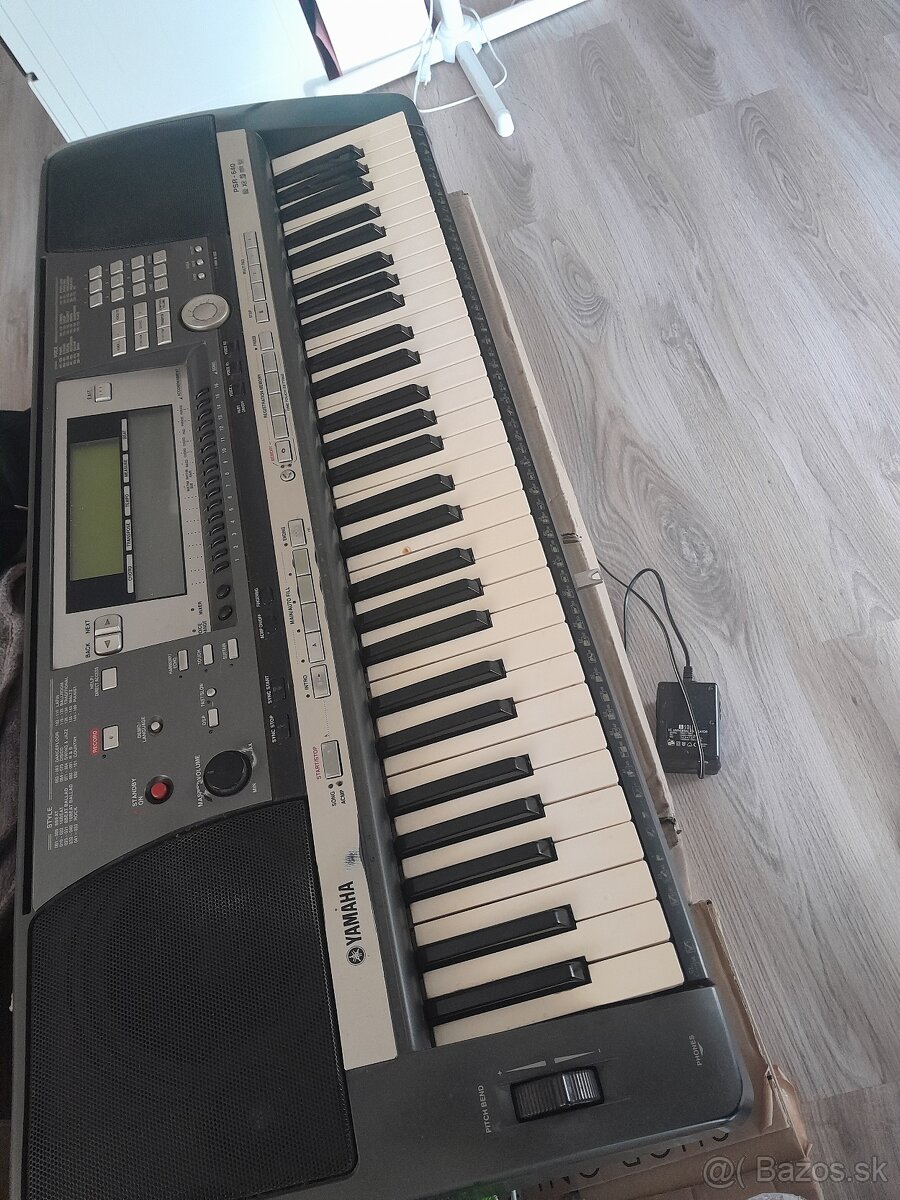 Yamaha psr 640