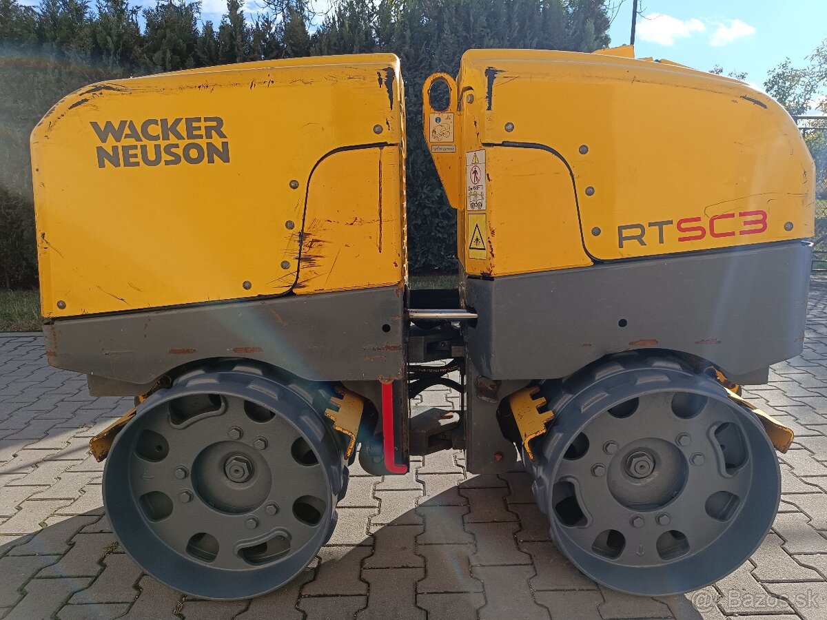 Vibrační válec Wacker Neuson RTKx-SC 3 - motor KUBOTA