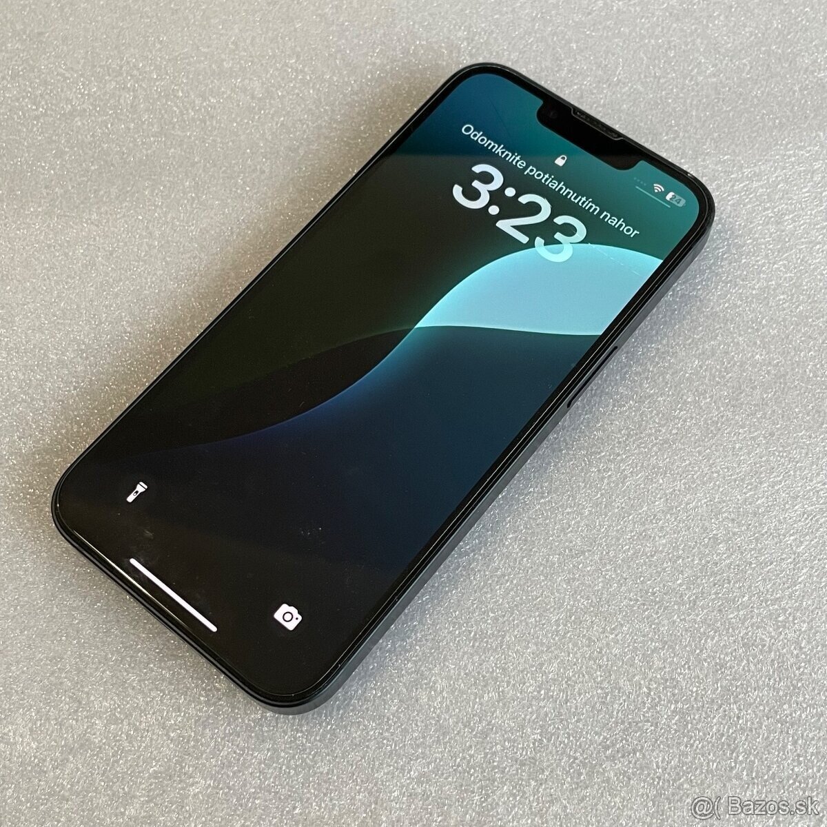 Apple iPhone 13 / male poskodenie