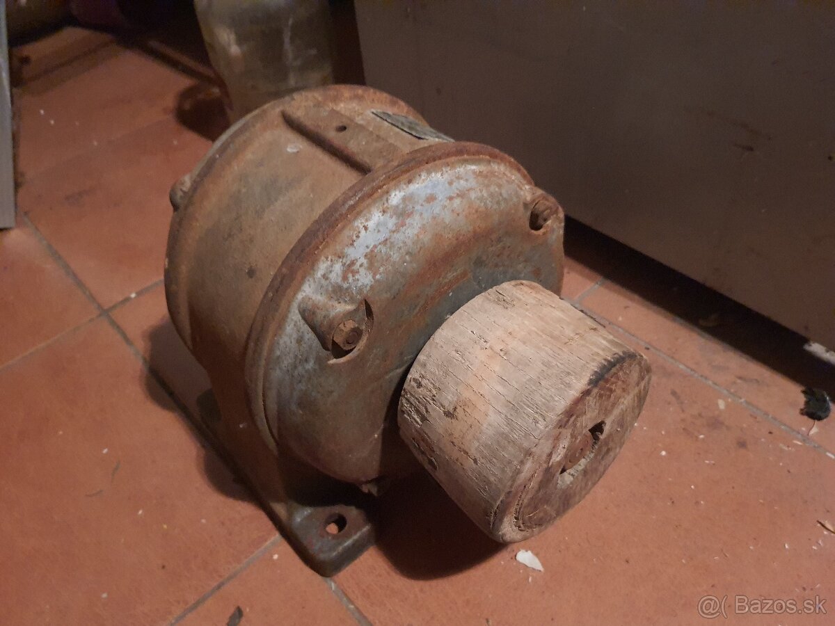 Starý elektromotor