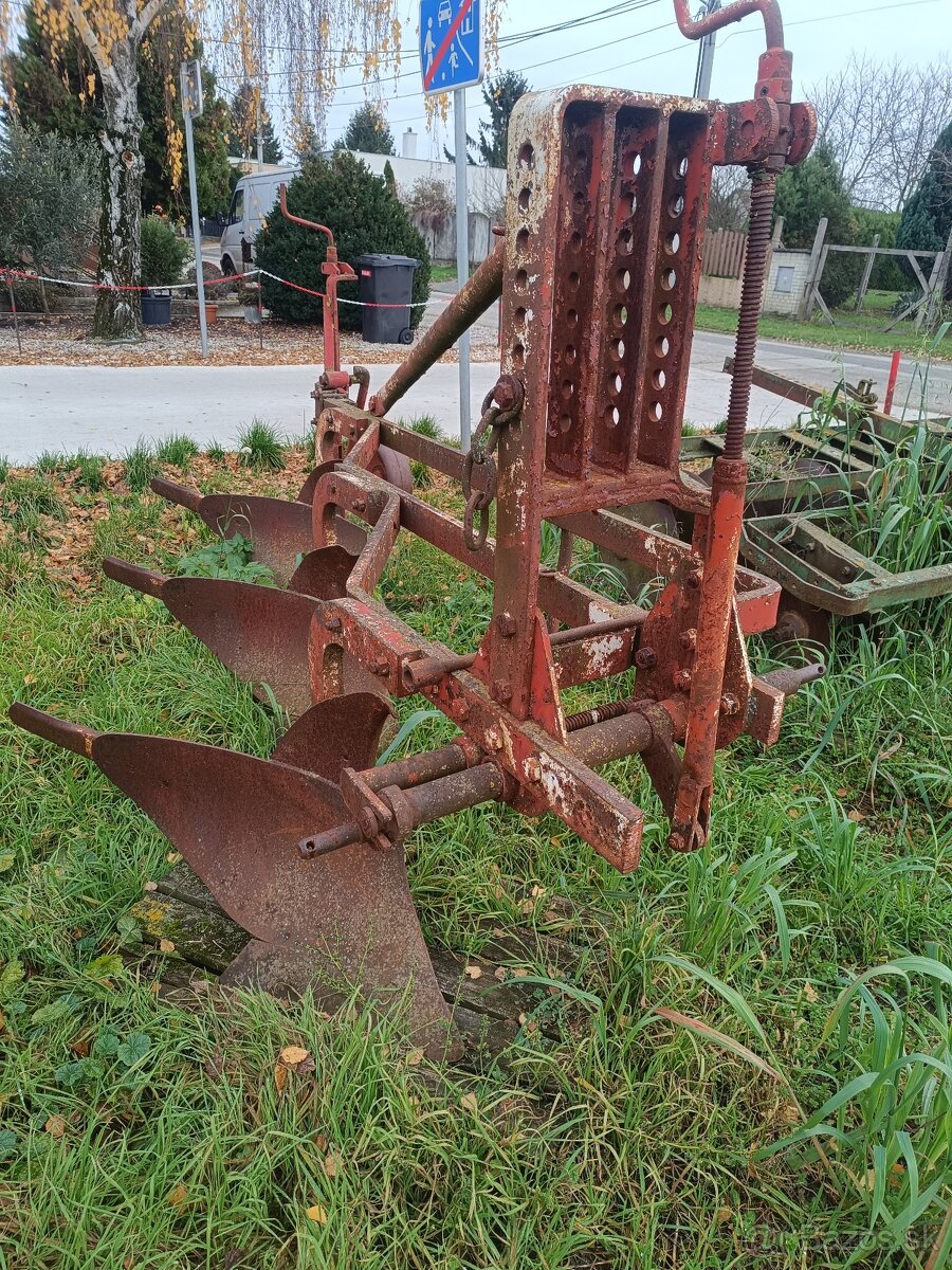 Predám troják pluh