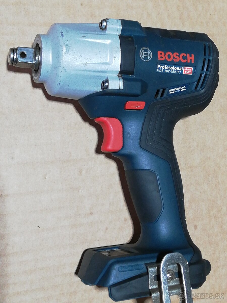 Bosch 18V akumulátorový rázový uťahovák