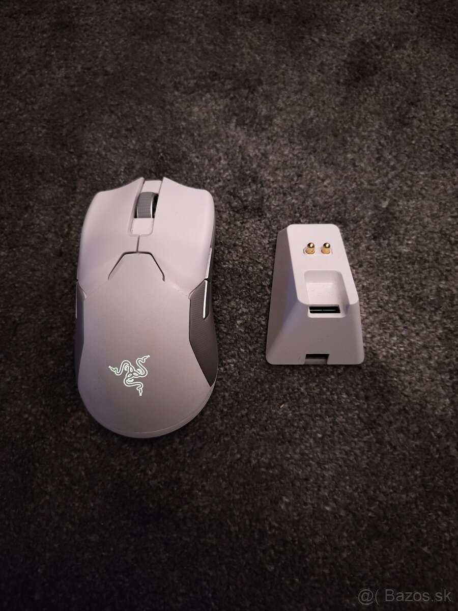 Razer Viper Ultimate Mercury + nabíjacia stanica