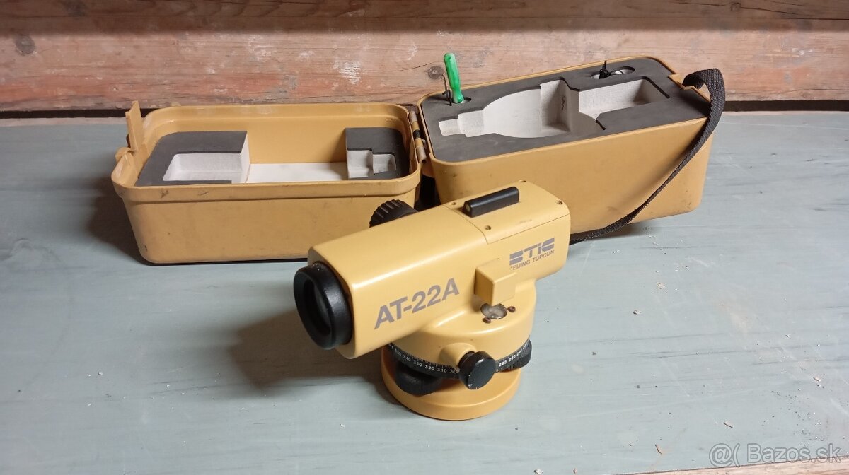 Opticky nivelak Topcon AT-22A
