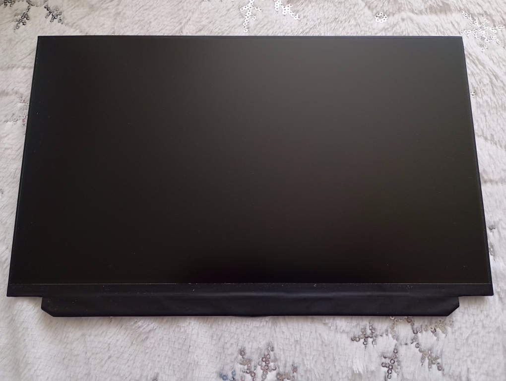 predám 12,5" LED SLIM displej z notebooku B125HAN02