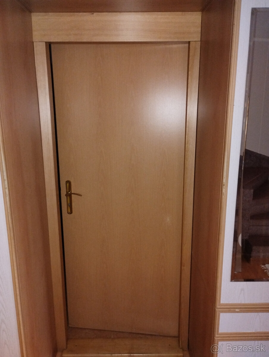 Predám lacno intrrierové dvere 80 cm