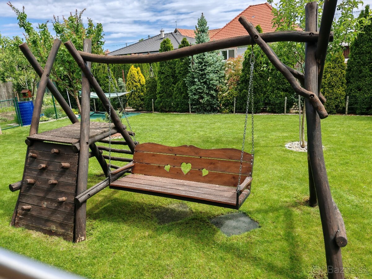 Záhradná hojdačka pre deti