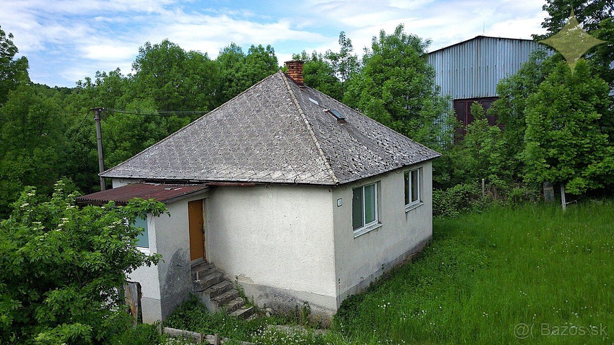 Menší 3-izbový rodinný dom v pokojnej obci Sucháň