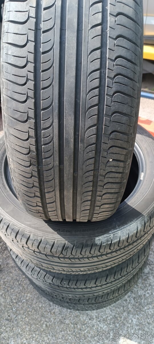 Hankook 235/50 r18 letné