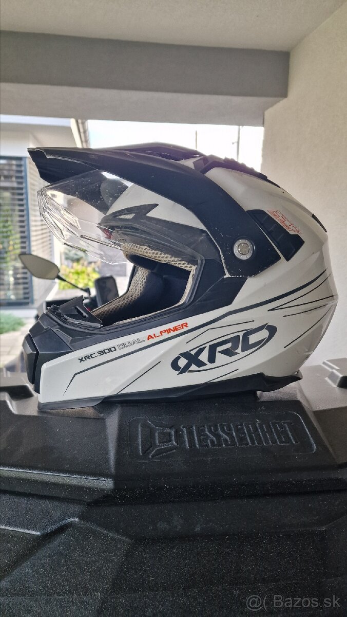 Prilba XRC