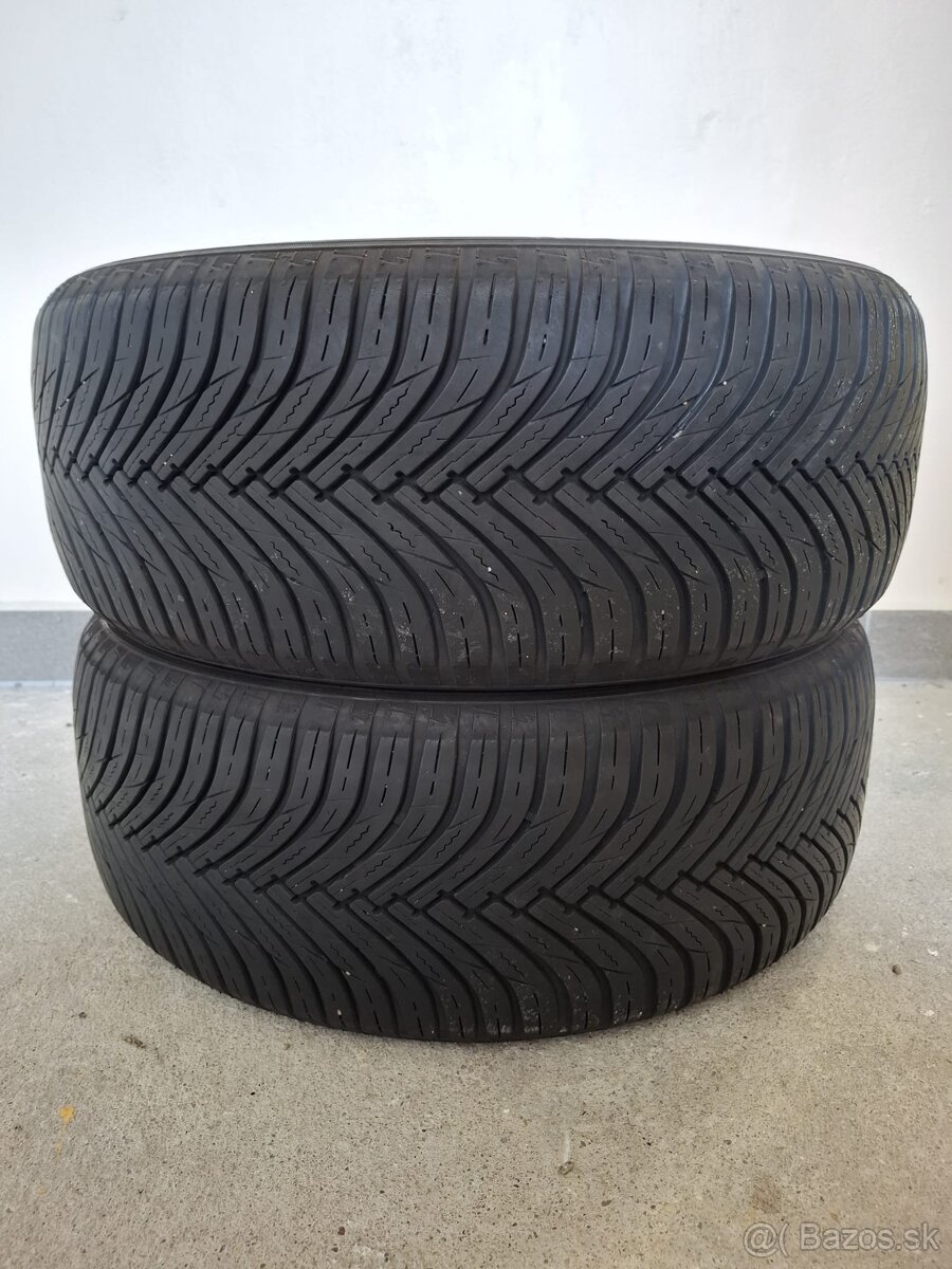 Jazdené celoročné pneu 2ks 215/55 R17 98W Maxxis Premitra