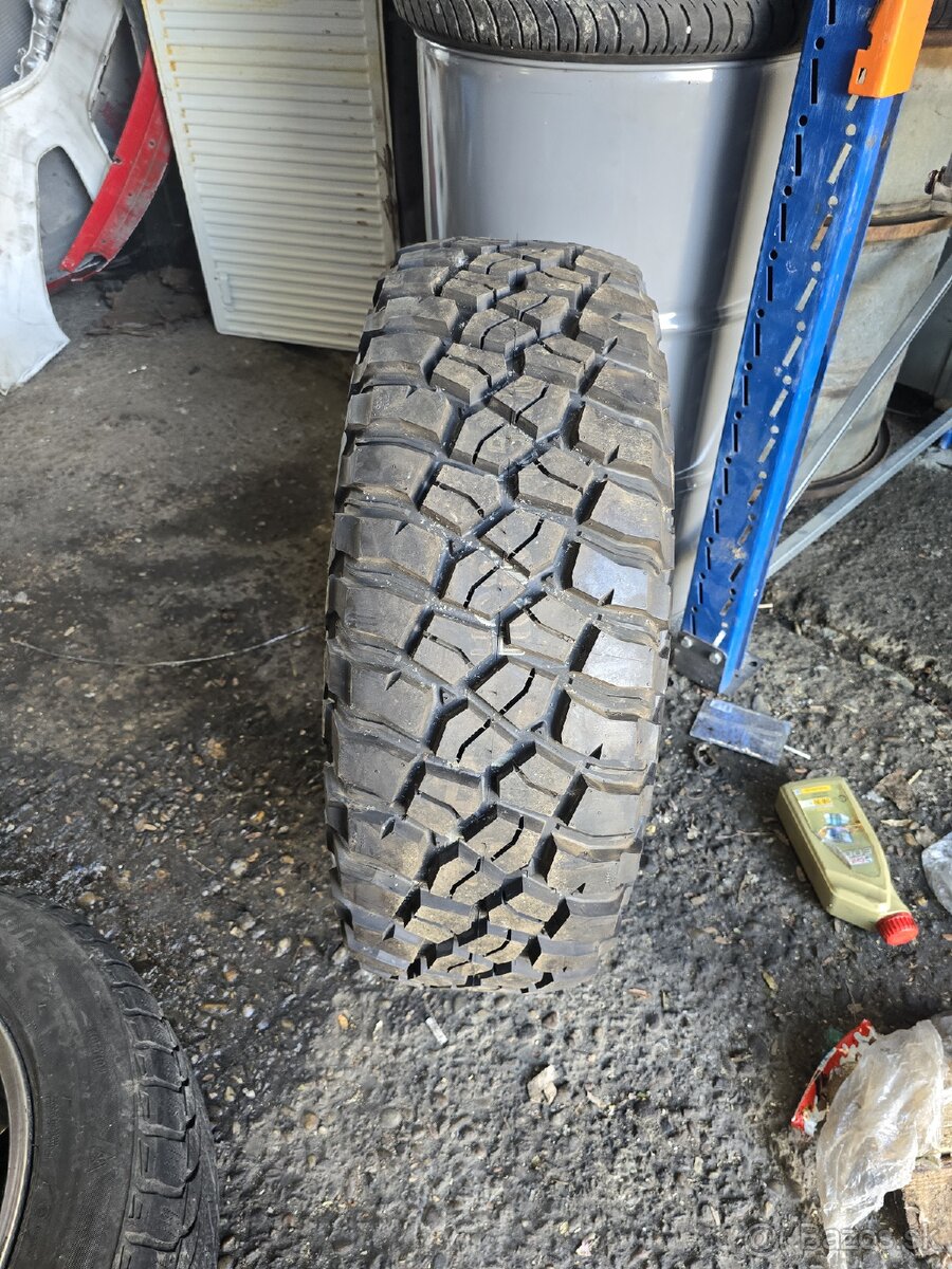 1KS nová 285/75R16