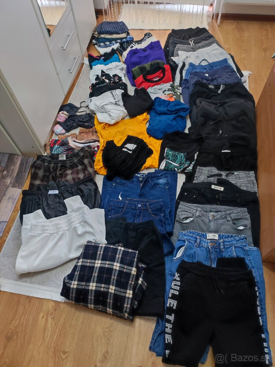 Predám balík oblečenia