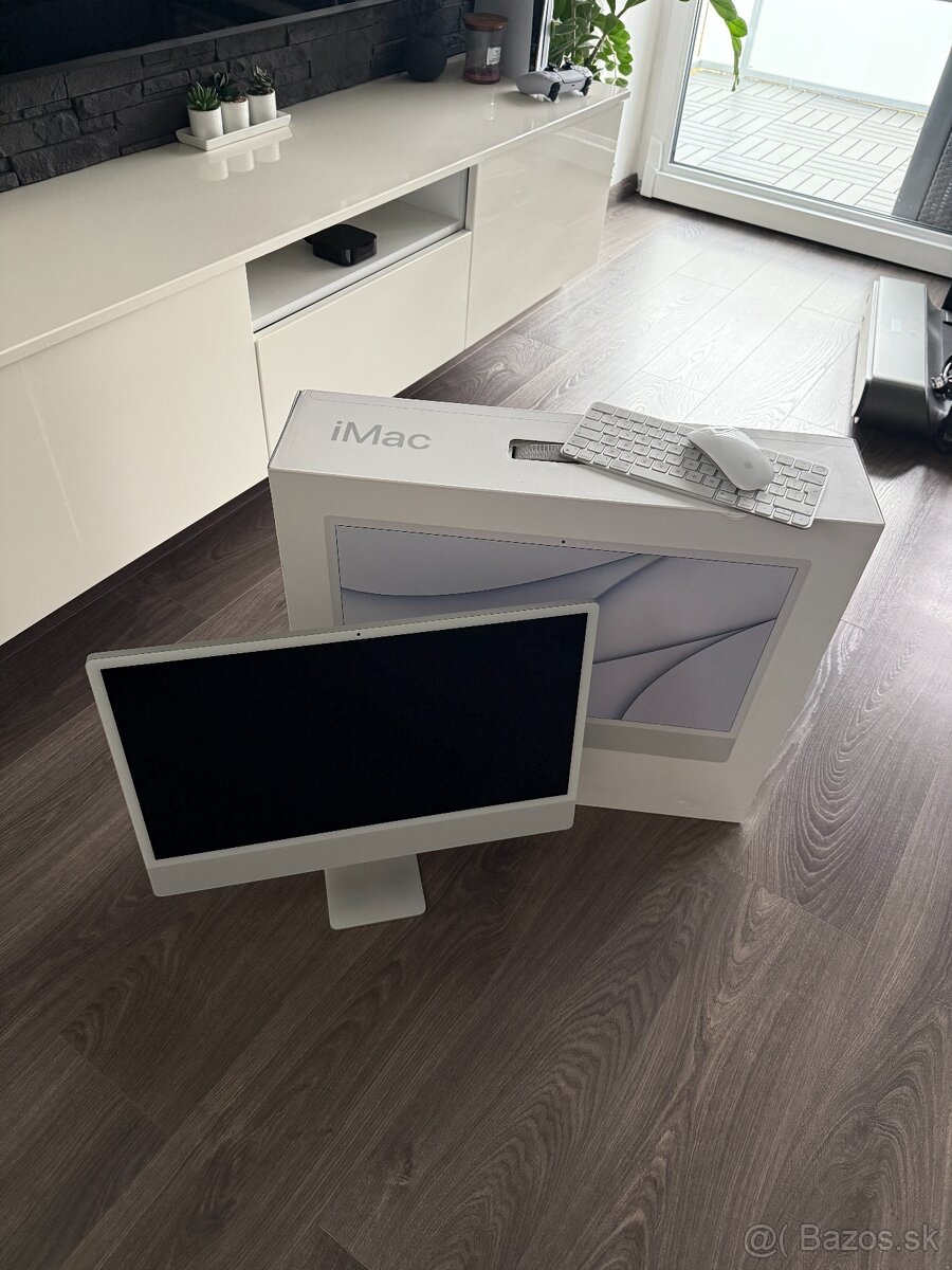 iMac 24" 4.5K Apple M1 8C CPU 8C GPU 8GB 512GB Silver