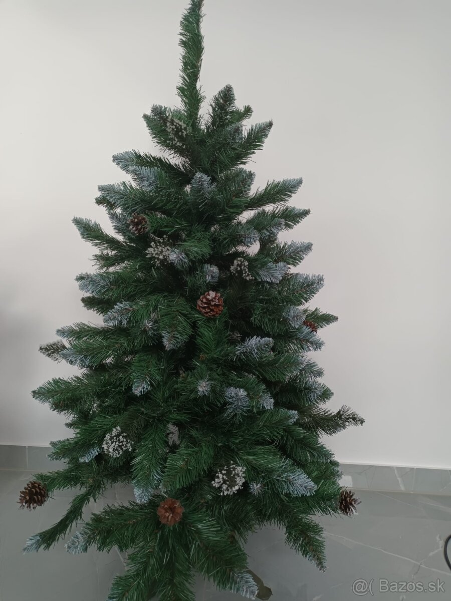Vianočný stromček 130cm