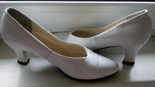 lodičky biele kožené č.37